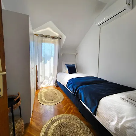Holiday home Mala Kuca *