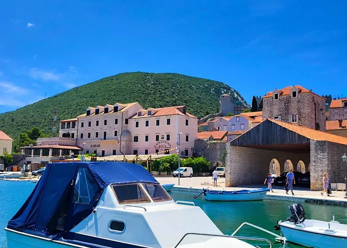 Mala Kuca بيت للعطل Hodilje