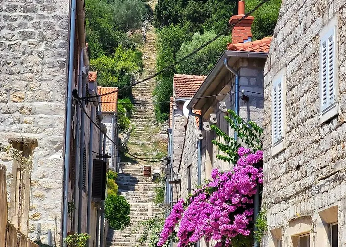 Mala Kuca Feriehus *